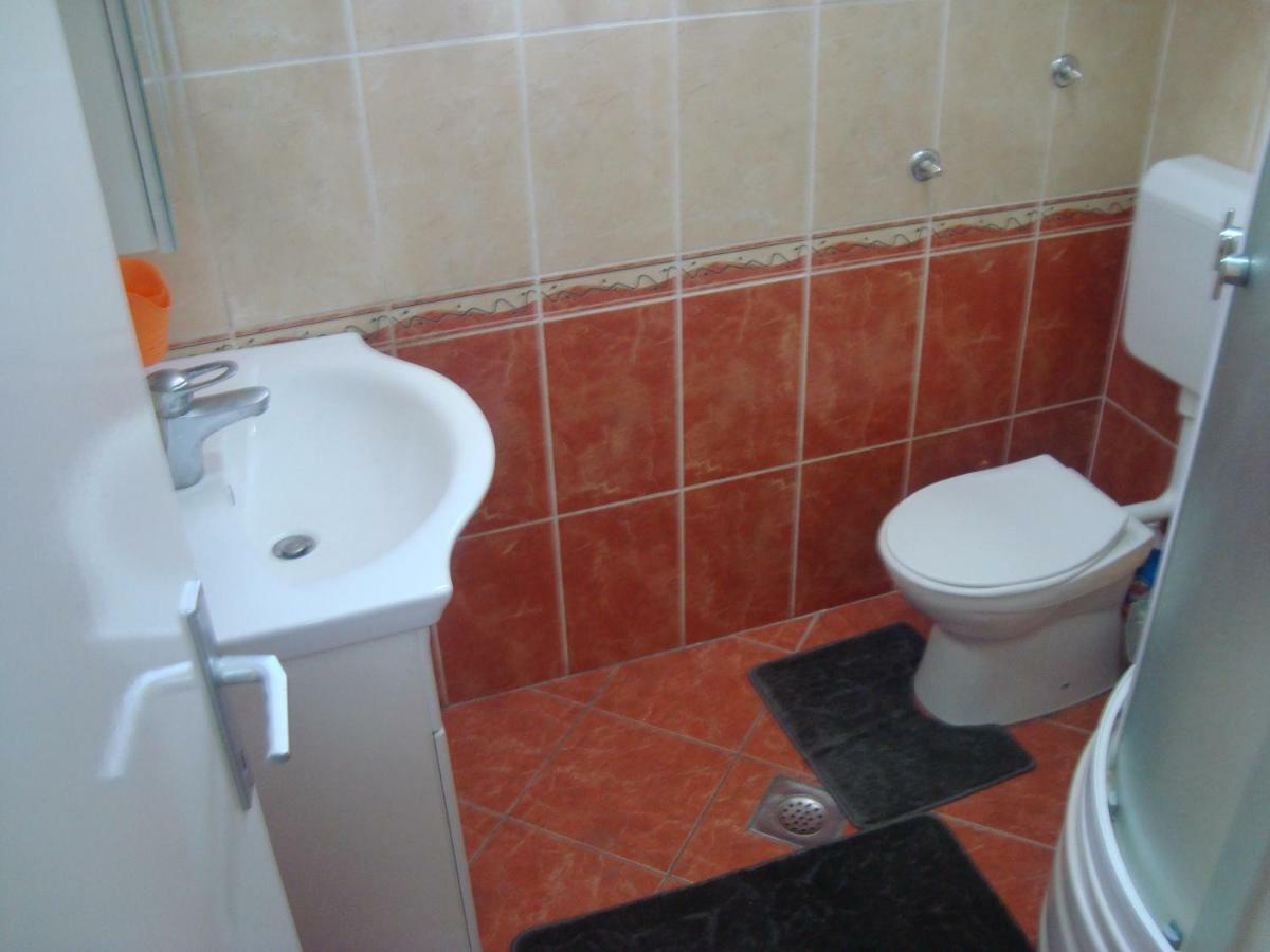 Apartment Ilina Vodice Esterno foto
