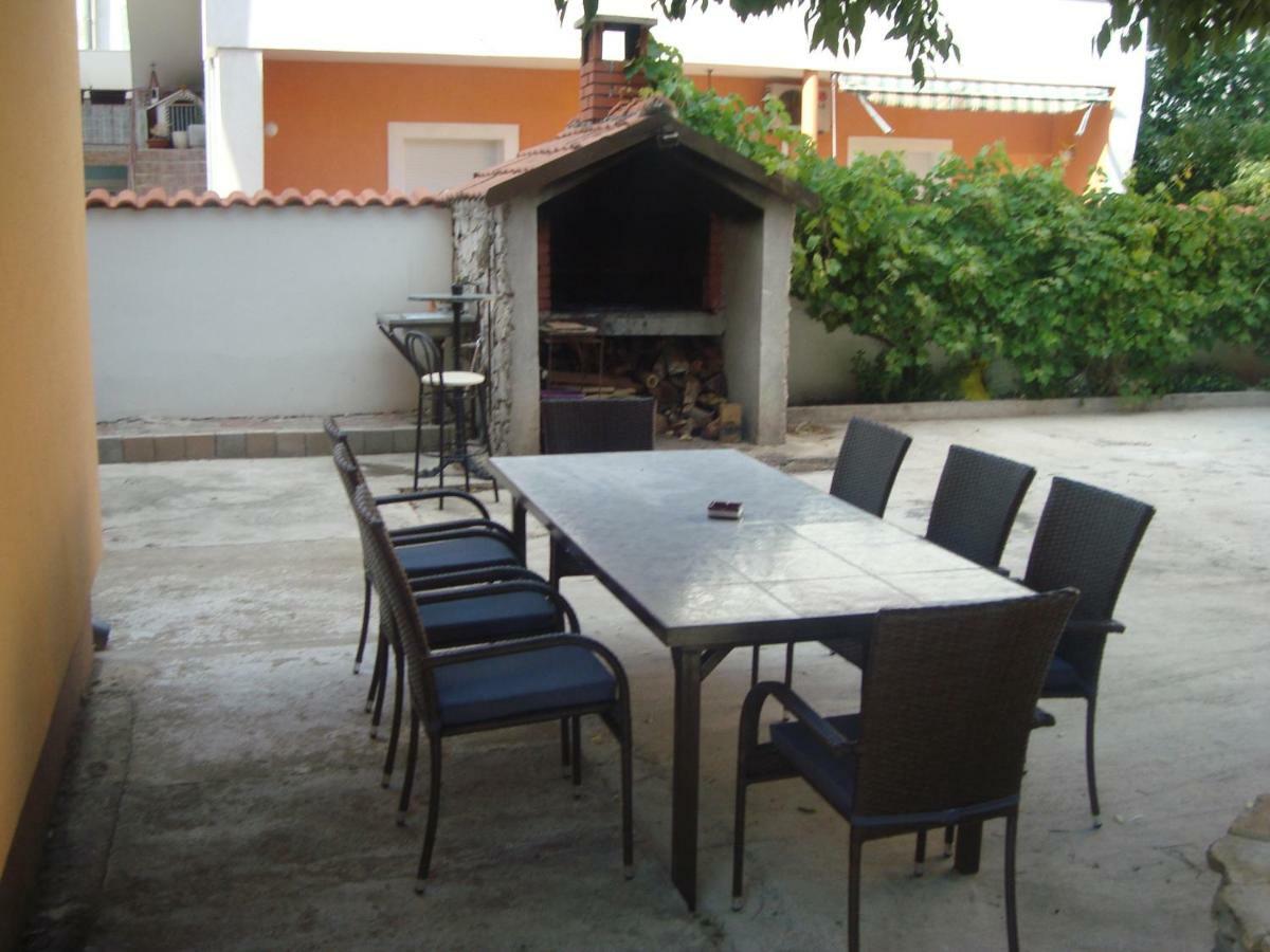 Apartment Ilina Vodice Esterno foto